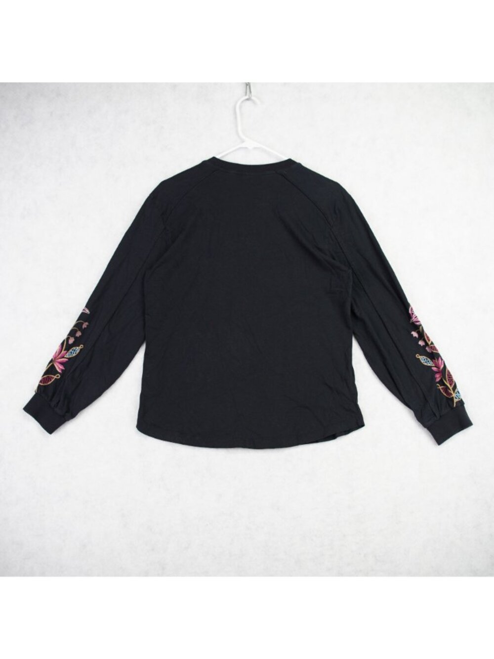 Johnny Was Womens Black Floral Embroidered Pullover Sweatshirt Size Small Boho - Picture 2 of 8